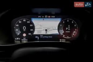 12-дюймовый дисплей водителя